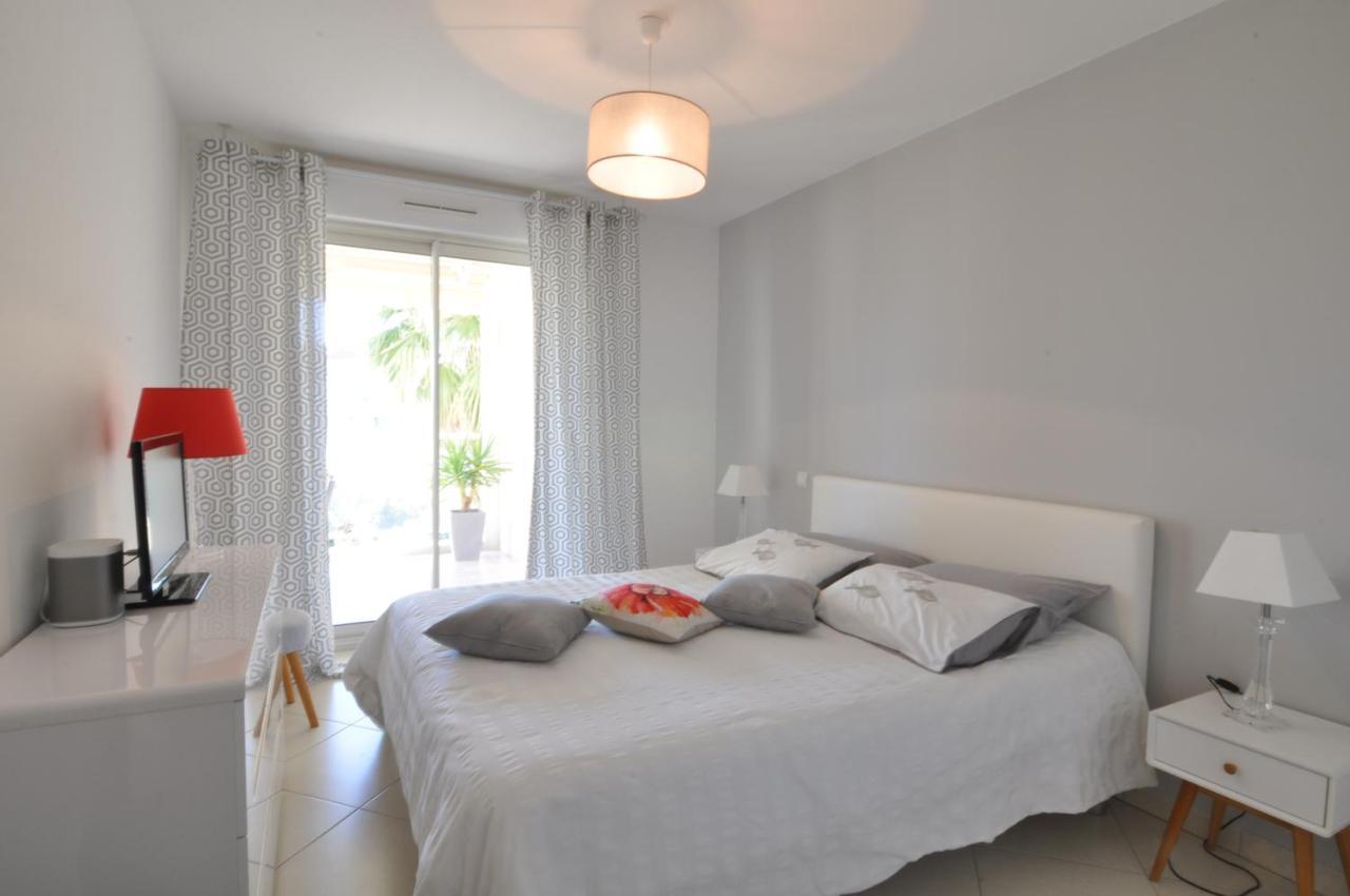 Elegant One-Bedroom Apartment With Swimming Pool - Stayinantibes - Le Vallon Ngoại thất bức ảnh